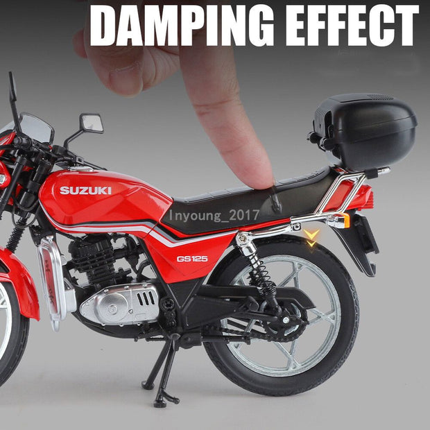 1:12 Suzuki GS125 Alloy Diecast Motorcycle Model – Retro Classic with Sound & Light