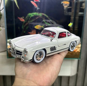 1:24 Mercedes-Benz 300SL 1936 Alloy Model Car