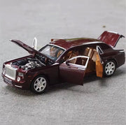 Rolls-Royce Phantom – 1:32 Scale Diecast Elegance